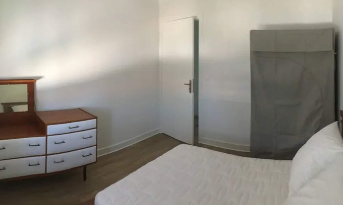 Montbrison Casa | Renovated 1960s house