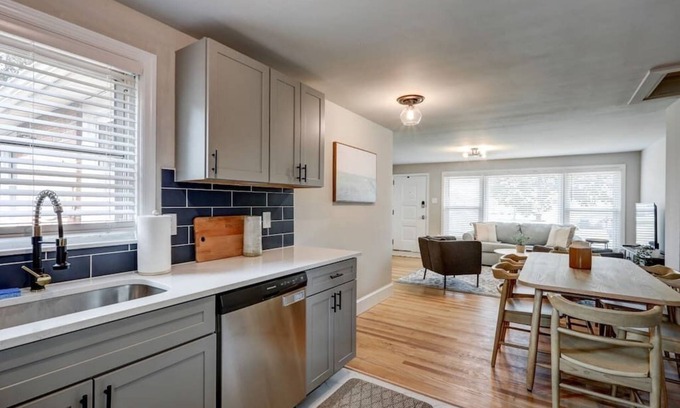 Witmer Casa | Renovated 2 BR home close to Lancaster attractions
