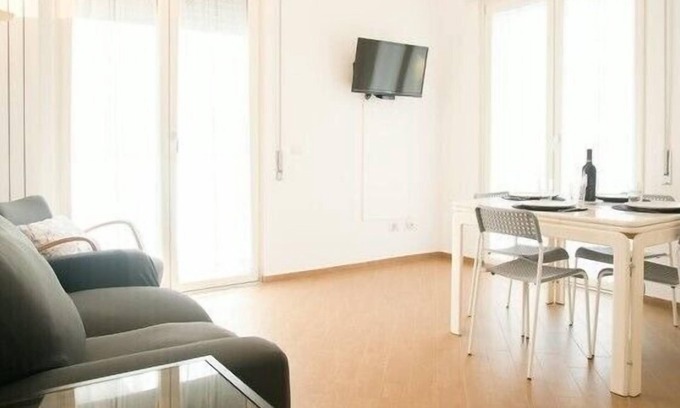 Quartiere Coppede Apartamento | Nuevo apartamento, Wi-Fi, TV vía satélite, aire acondicionado cerca de Villa Borghese, Sapienza y Luiss