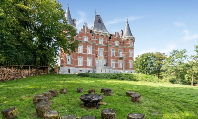 Gesves Casa | Renovated appartment in Castle