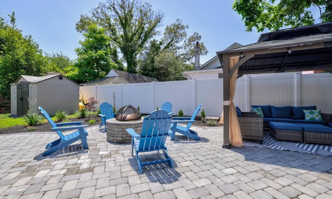 Villas Casa | Renovated Bay Duplex Kayaks Fishing Poles Beach Equipment!