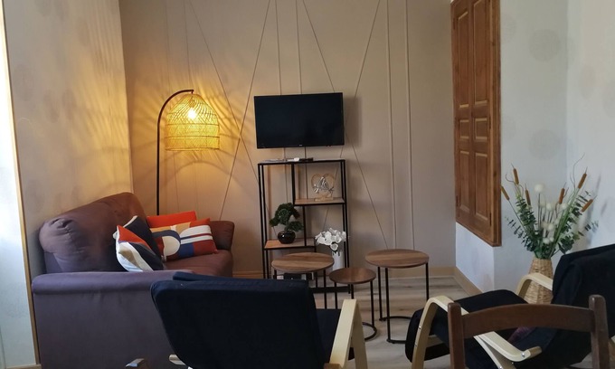 Montescot Casa | Casa catalana reformada