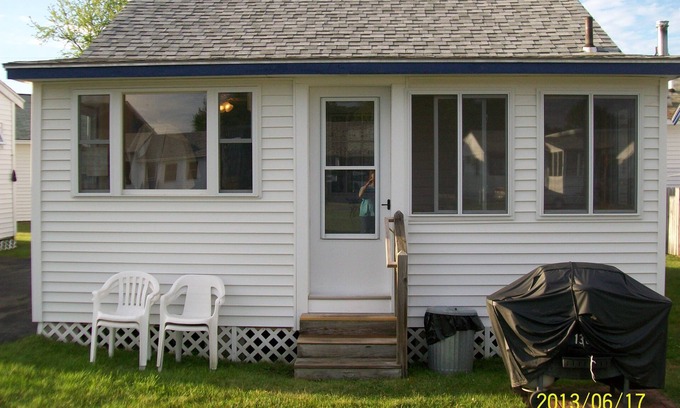 Wells Cabaña | Cabaña renovada en Watercrest, Wells Maine