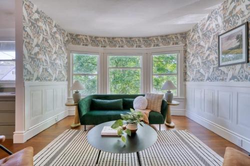 Belmont Apartamento | Renovated Craftsman - Fast Wifi - WalkScore 95