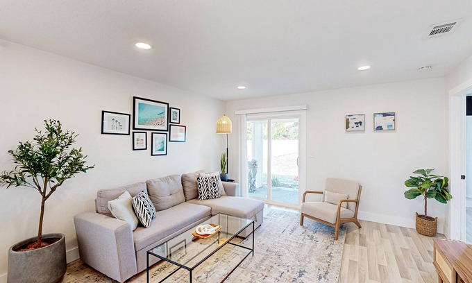 Bay Acres Casa | Renovated duplex near beach with central AC & private W/D-Dogs ok