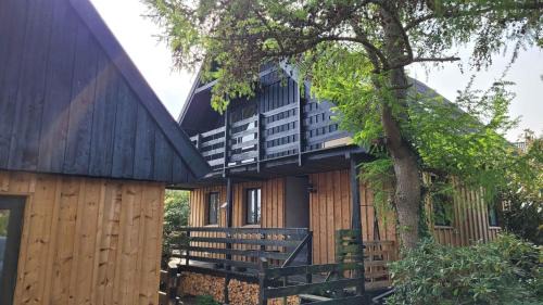 Listed Casa | Renovated Family Home In Listed - Close To Sea