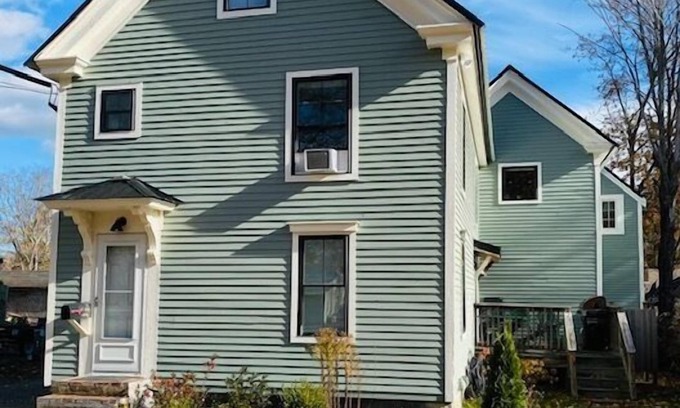 Kennebunk Casa | Renovated farmhouse featuring two connected rental units with an interior access door. Large Yard