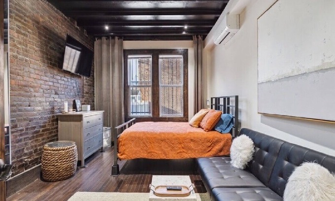 Ocean Hill Apartamento | Renovated flat with x-large bedrooms, washer-dryer, central air, keyless entry