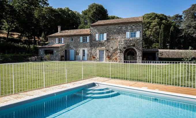 Saint Alban Auriolles Otro | RENOVATED FARMHOUSE WITH AIR CONDITIONING, HEATED SWIMMING POOL NEAR THE GORGES DE L'ARDECHE