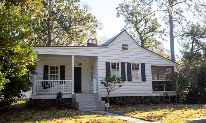 Downtown Casa | Cabaña histórica recientemente renovada en el centro de Beaufort, SC