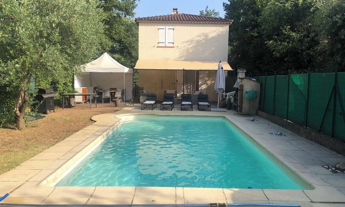 Saint-Paul-en-Foret Villa | RENOVATED HOUSE IN ST PAUL EN FORET