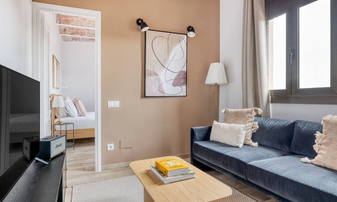 El Baix Guinardo Apartamento | Renovated La Dreta de L'Eixample 2BR, by Blueground