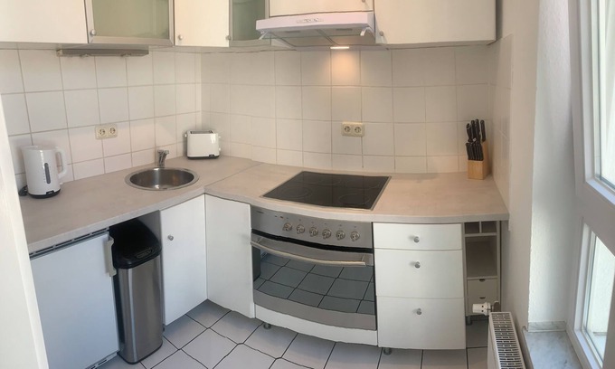 Suelz Apartamento | Renovated modern 2-room apartment with balcony and underground parking near the university