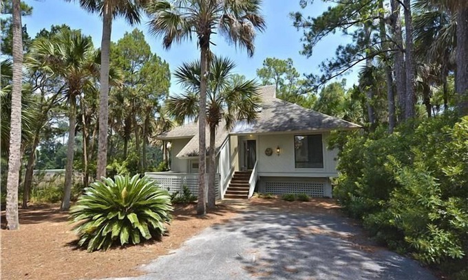 Moss Creek Cabaña | Renovado Cottage Musgo Creek Marsh con vistas espectaculares
