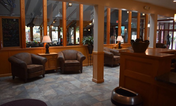 Bartlett Apartamento | New Hampshire White Mountains * Attitash Resort Condo para 4 personas * Estaciones múltiples