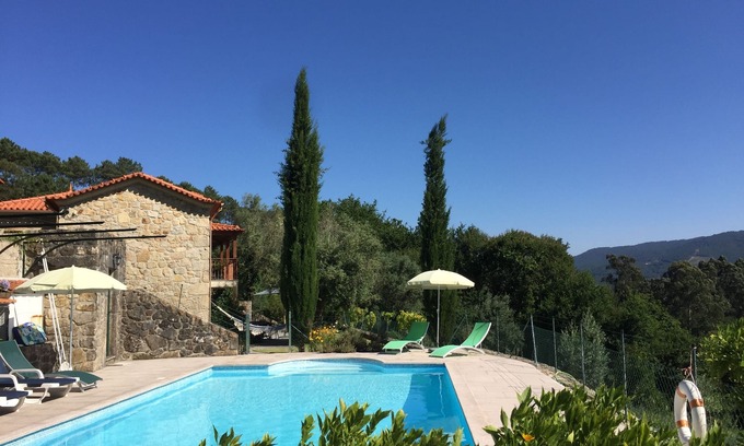 Covas Villa | Renovado granja en idílica rural. Piscina, magníficas Vistas.