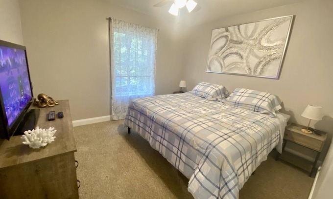 Old Orchard Beach Apartamento | Renovated quite unit, pet friendly