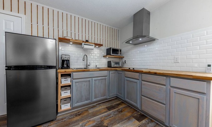 New Bern Apartamento | Renovated Rustic Charm!