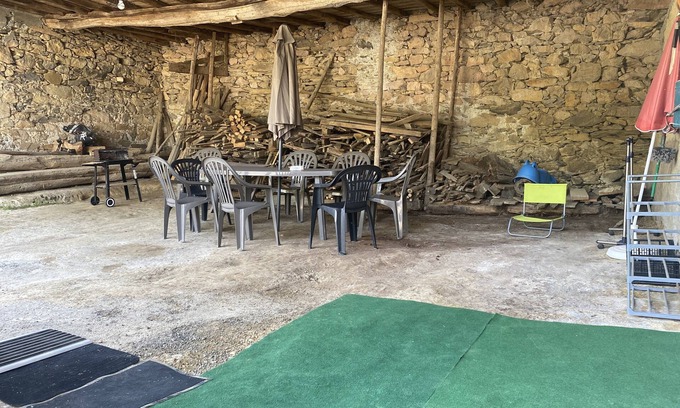 Estadens Casa | Semi-detached cantaloupe cottage renovated with all comforts 7 to 9 people