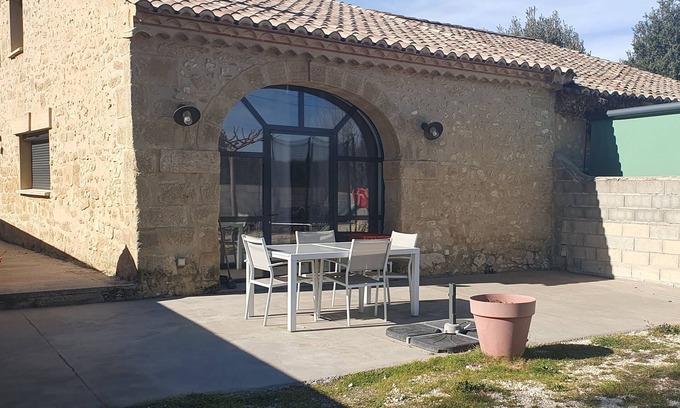 Collias Casa | Renovated sheepfold near Pont du Gard and Uzes located in Collias
