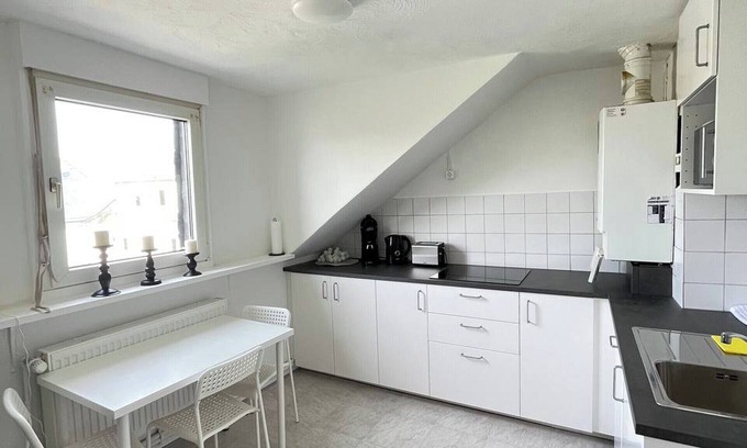 Metternich Apartamento | Renovated top floor apartment in Koblenz!