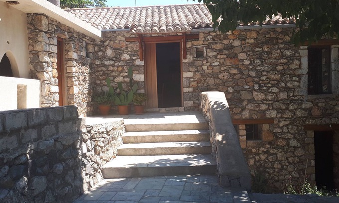 Livadi Casa | Renovated traditional Greek house with sea view! Beaches nearby!