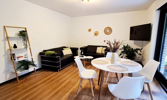 Bottrop Casa | Renovierte Doppelhaushälfte in Bester Lage mit Eigener Terrasse