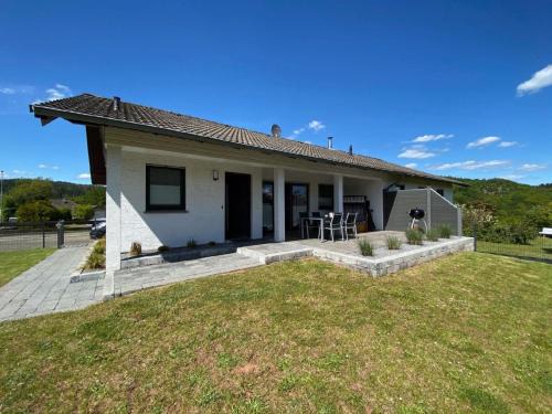 Harbshausen Casa | Renoviertes Ferienhaus in Harbshausen mit Terrasse, Grill und Garten