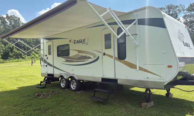 Van Buren Casa | Rent A Camp - Choose your campground and we set up for you