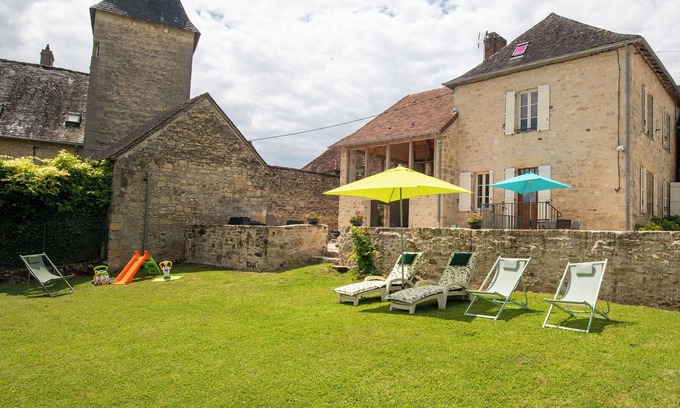Saint-Robert Casa | RENT A VERY NICE GITE IN A CLASSIFIED VILLAGE LABEL "plus beau village de france" (most beautiful village in France)