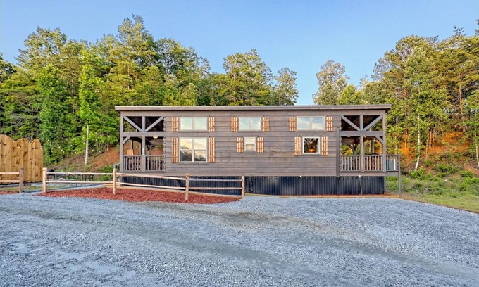 Franklin Casa | Rent all 3 tiny houses for a fun getaway with family or friends!