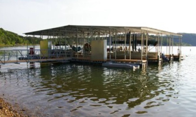 Blue Eye Complejo | Rent Your Own Resort On Table Rock Lake