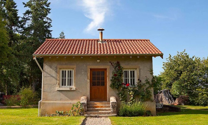 Joyeux Apartamento | Alquiler-Gîte La Petite Maison-Vista al Parque-Baño con bañera