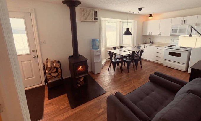 Bouchette Casa | Rental of renovated cottages facing the lake with a magnificent terrace