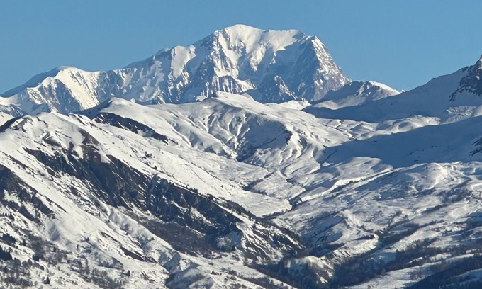 Celliers Apartamento | "Rental with breathtaking mountain views, for an unforgettable stay!"