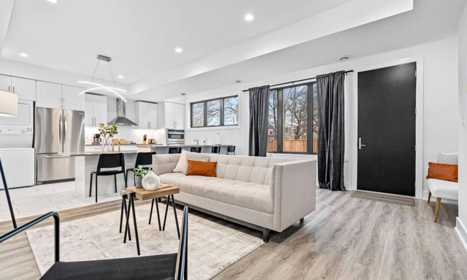 Downtown London Condominio | RentX|Suite Dreams - Downtown/Parking/Wi-Fi/2Bed