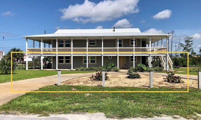Mexico Beach Casa | Request snowbird rates today! Close to the beach, no crowds, no traffic!
