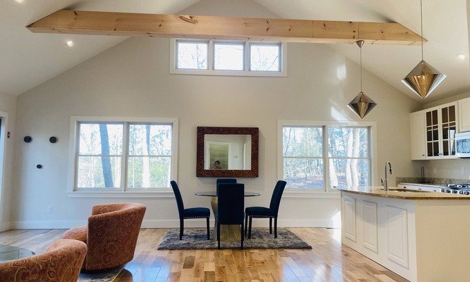 Rhinebeck Cabaña | Reset and Relax in Luxury Cottage