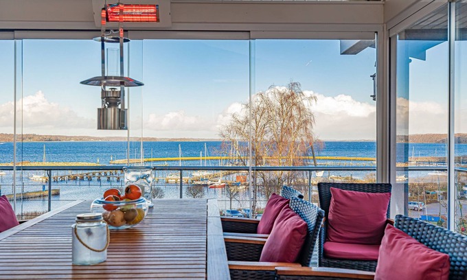 Murwik Casa | Residence at the marina - garage, fireplace, view of the marina, terraces