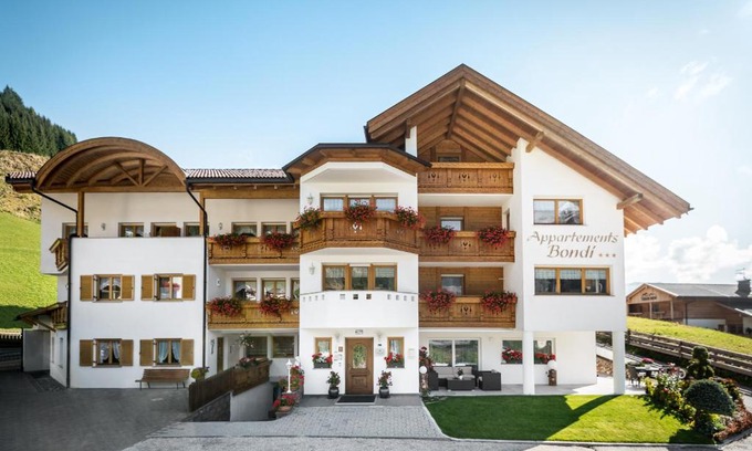 Corvara in Badia Apartamento | Residence Bondì