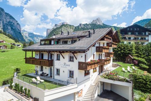 Selva di Val Gardena Apartamento | Residence Cesa Rives