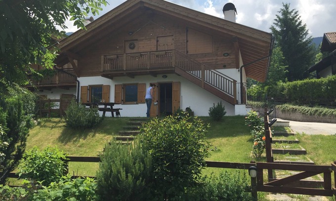 Cavalese Apartamento | Dolomitas Cavalese Val di Fiemme Chalet