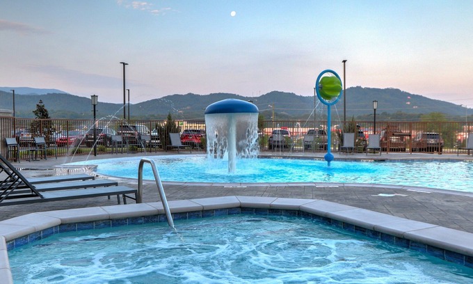 Pigeon Forge Hotel | Residence Inn by Marriott Pigeon Forge