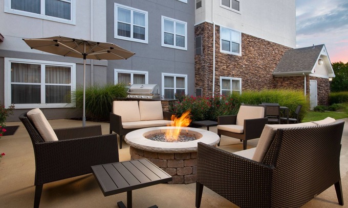 Rogers Hotel | Residence Inn by Marriott Rogers