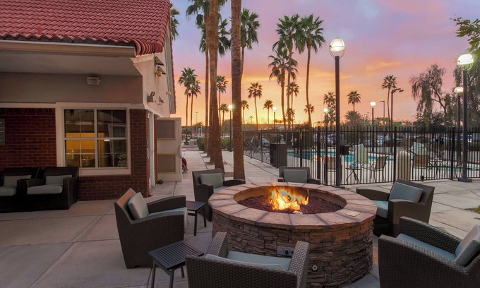 Chandler Hotel | Residence Inn by Marriott Phoenix Chandler Fashion Center