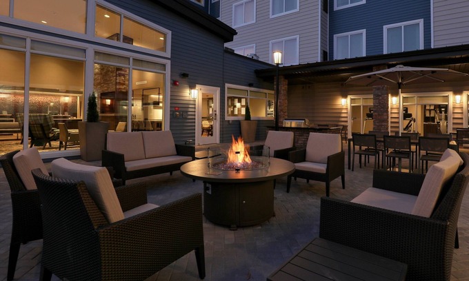Albion Hotel | Residence Inn by Marriott Providence Lincoln