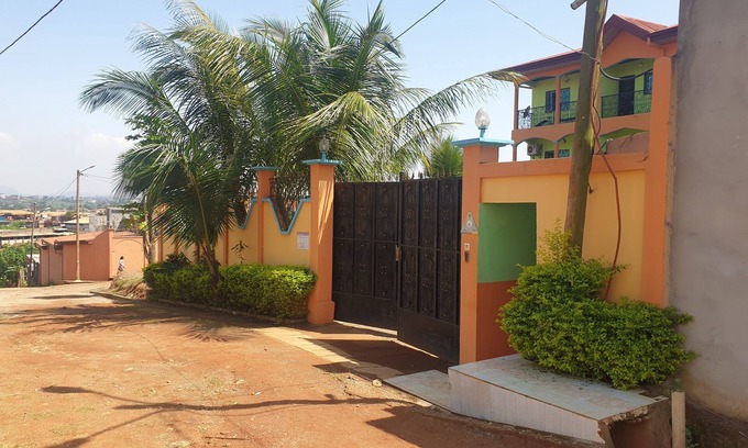 Yaounde Casa | RESIDENCE LA ROSÉE, Apartamentos Amueblados