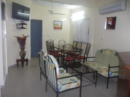 Ouagadougou Cama Y Desayuno | Residence Le Cailcedrat