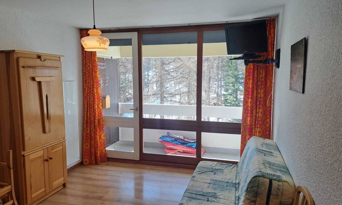 Les Claux Apartamento | Résidence Le Pelvoux 1 family studio at the foot of the slopes with mountain-facing balcony