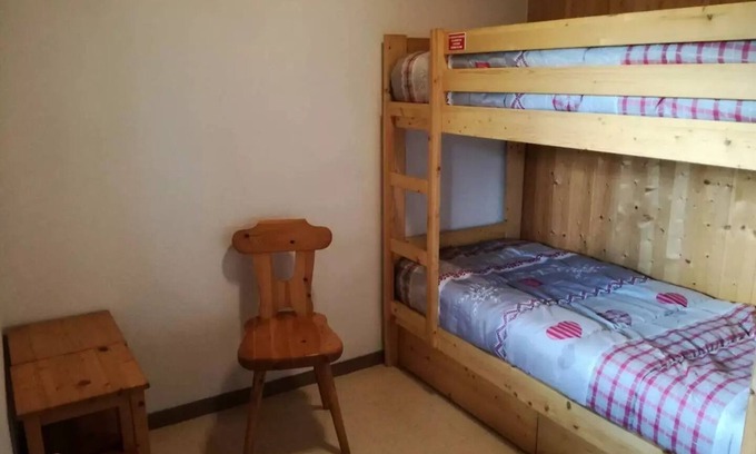Saint-Jean-d'Arves Apartamento | Residence Les Marmotes - Apartment in chalet near the slopes and ski school